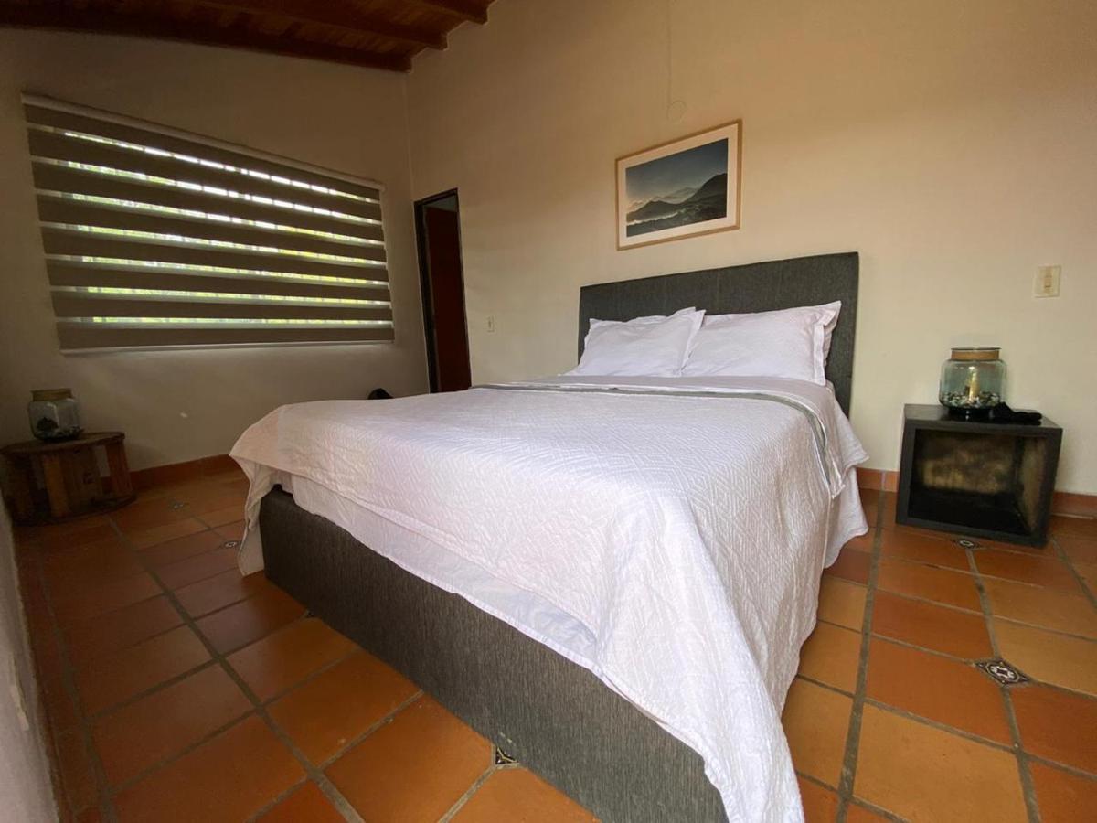 Casa Galeria Guatape Villa Luaran gambar