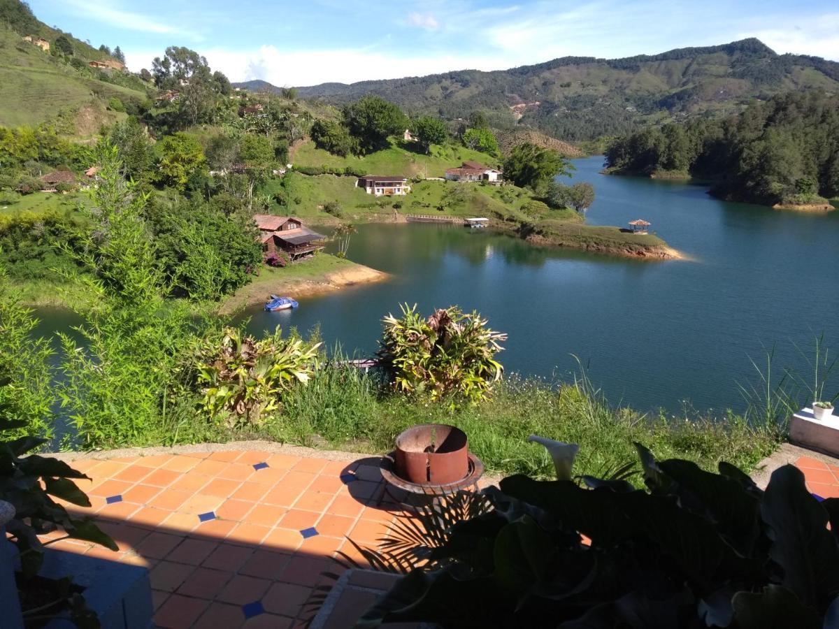 Casa Galeria Guatape Villa Luaran gambar