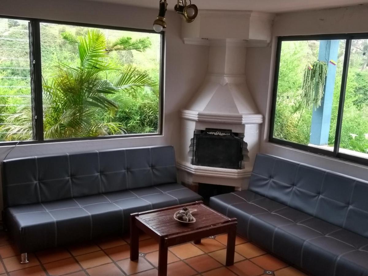 Casa Galeria Guatape Villa Luaran gambar