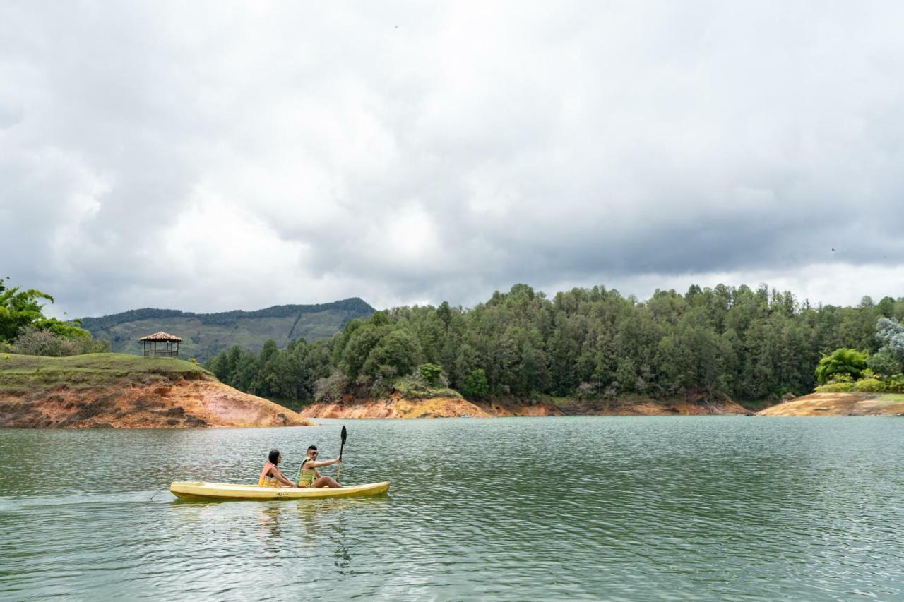 Casa Galeria Guatape Villa Luaran gambar